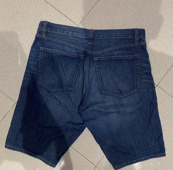 Celana Pendek Pria Uniqlo Size 32 - Gambar 3